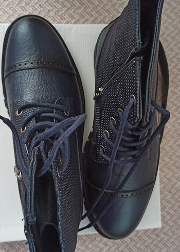 Erkek Lacivert Deri Fermuarlı ve Bağcıklı Yeni Style Bot - Görsel 3