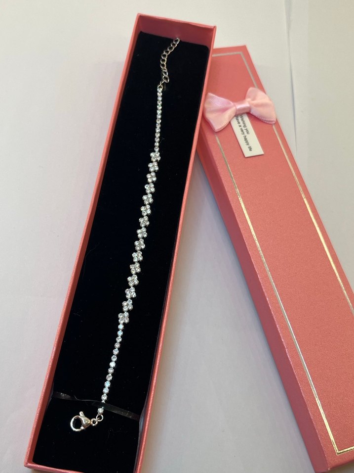 Kelebek Detaylı Klasik Bileklik - Görsel 2