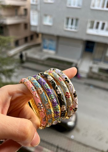 Çiçek Desenli Renkli Mineli Bileklik - Görsel 2