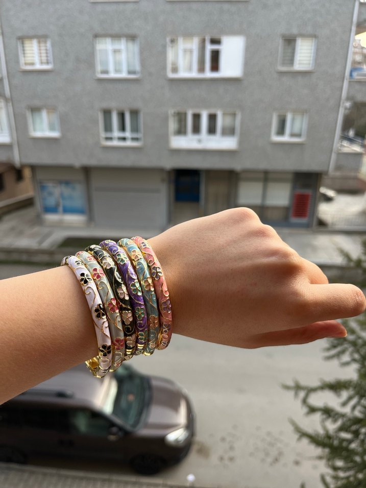 Çiçek Desenli Renkli Mineli Bileklik - Görsel 4