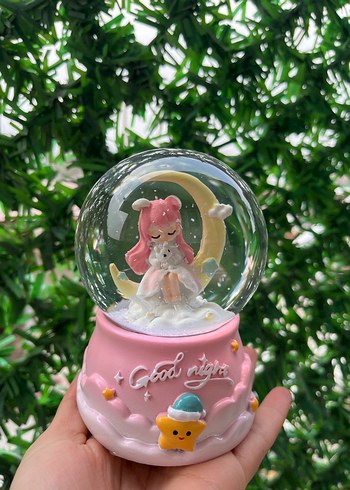 Pembe Ay ve Kız Figürlü Kar Küresi - Görsel 3