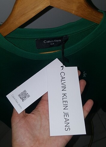 Calvin clein sweashirt 