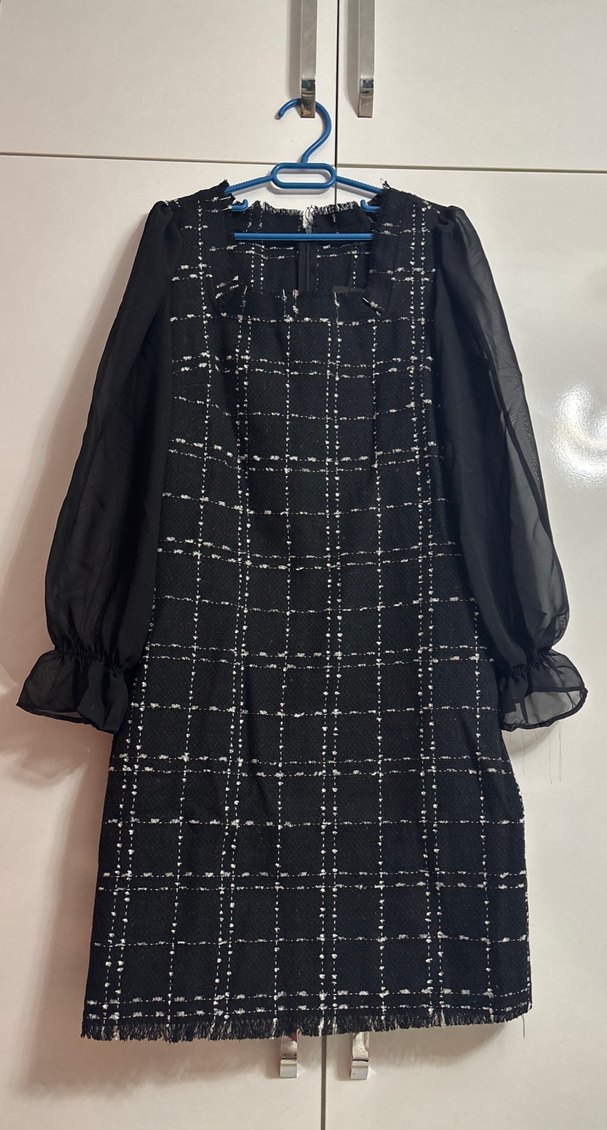 Uzun Kollu Siyah Kareli Midi Elbise - Görsel 2