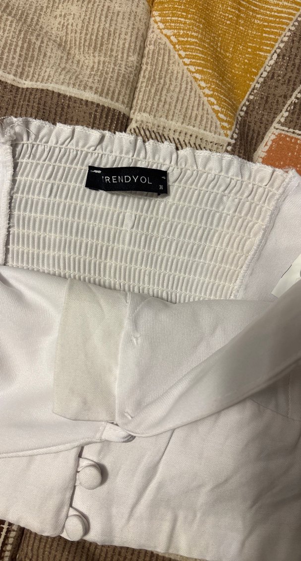 Beyaz Keten Düğmeli Bohem Bluz - Görsel 4