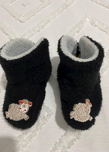 Kızlar için Nakışlı Sıcak Örgü Terlik - Görsel 2