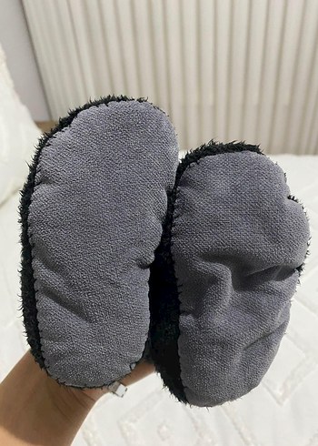 Kızlar için Nakışlı Sıcak Örgü Terlik - Görsel 4