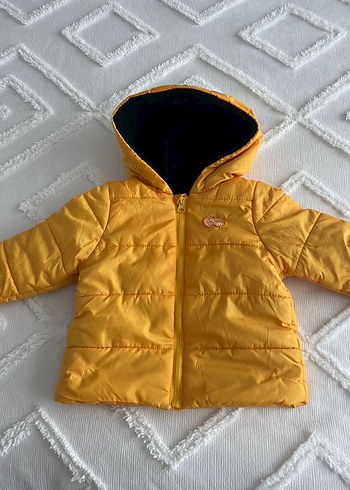 Sarı Kapüşonlu Düğmeli Erkek Çocuk Mont - Görsel 2