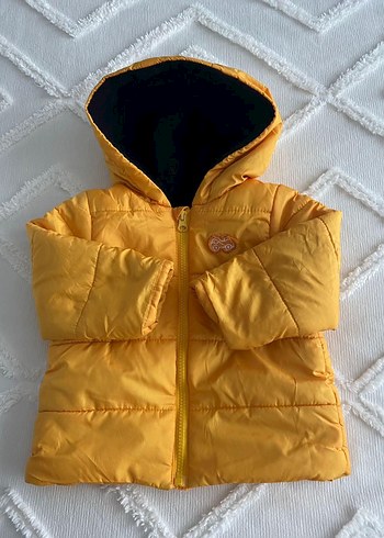 Sarı Kapüşonlu Düğmeli Erkek Çocuk Mont - Görsel 3