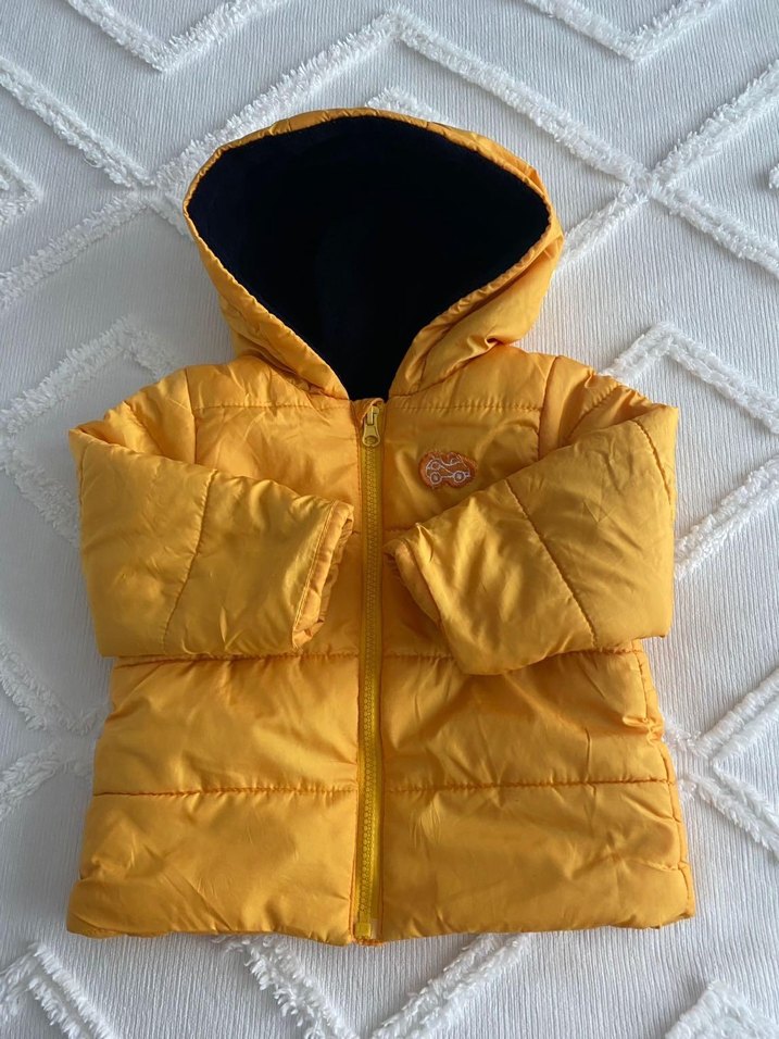 Sarı Kapüşonlu Düğmeli Erkek Çocuk Mont - Görsel 3