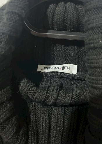 Siyah Örgü Boğazlı Kadın Kazak - Görsel 3