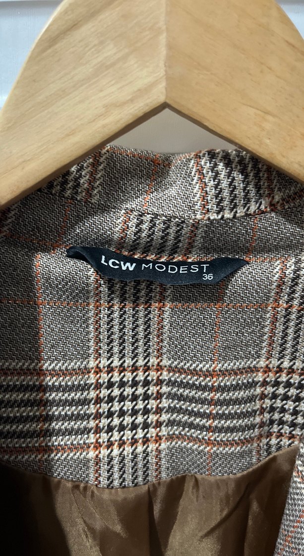 Düğmeli Kahverengi Kareli Kadın Blazer - Görsel 4