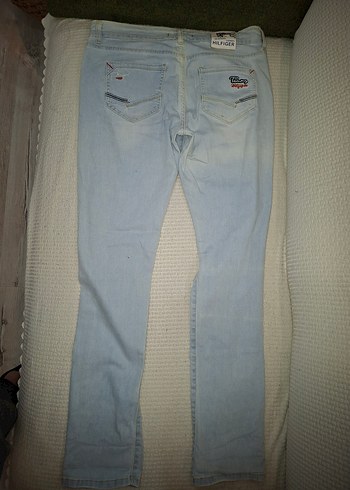 Kadın Açık Mavi Midi Yırtık Jean Tommy Hilfiger - Görsel 4