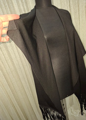 Uzun Siyah Drapeli Kolsuz Kadın Yelek - Görsel 3