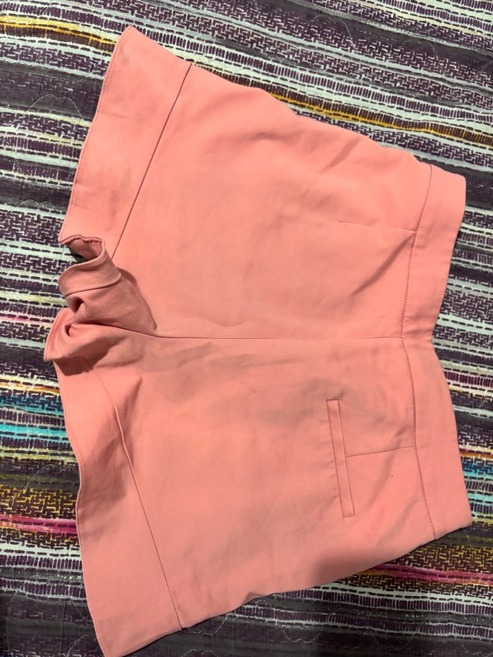 Pembe Pilili Mini Kadın Kumaş Şort - Görsel 2