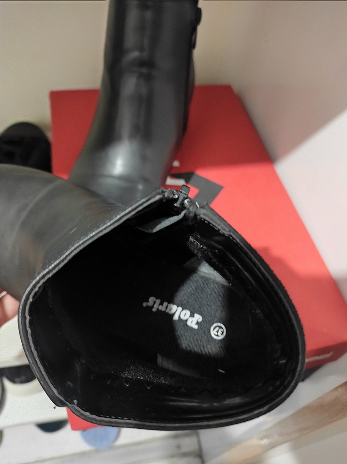 Tokalı Siyah Deri Blok Topuklu Bot - Görsel 3