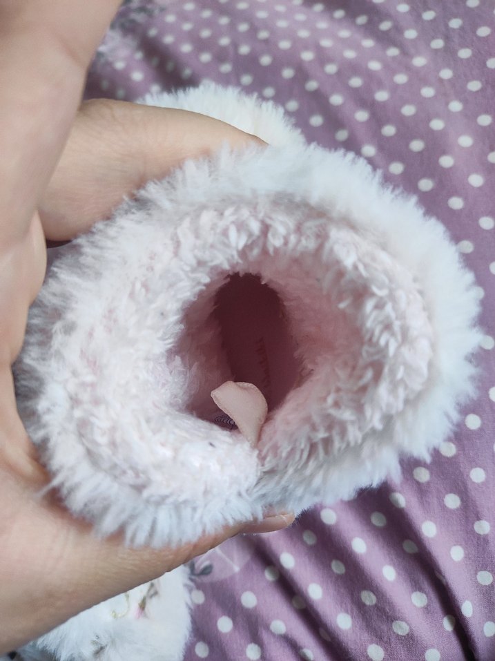 Kız Çocuk Beyaz Peluş Nakışlı Ev Terliği - Görsel 3