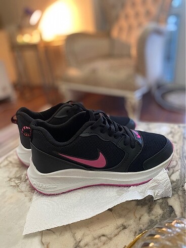 Nike spor ayakkabı