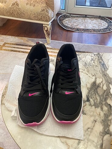 36 Beden siyah Renk Nike spor ayakkabı