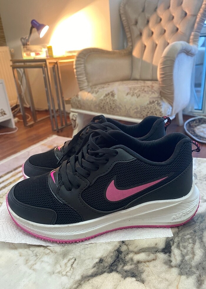Nike spor ayakkabı - Görsel 3
