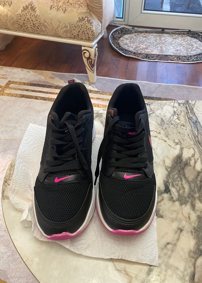 Nike spor ayakkabı - Görsel 4