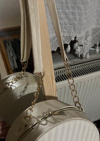 Beyaz Zincir Detaylı Deri Kadın Çanta - Görsel 2