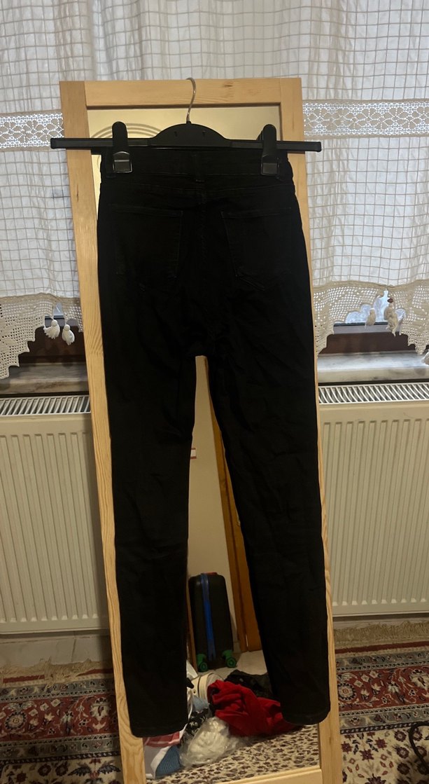 Siyah Kadın Midi Boy Dar Kesim Kot Pantolon - Görsel 3