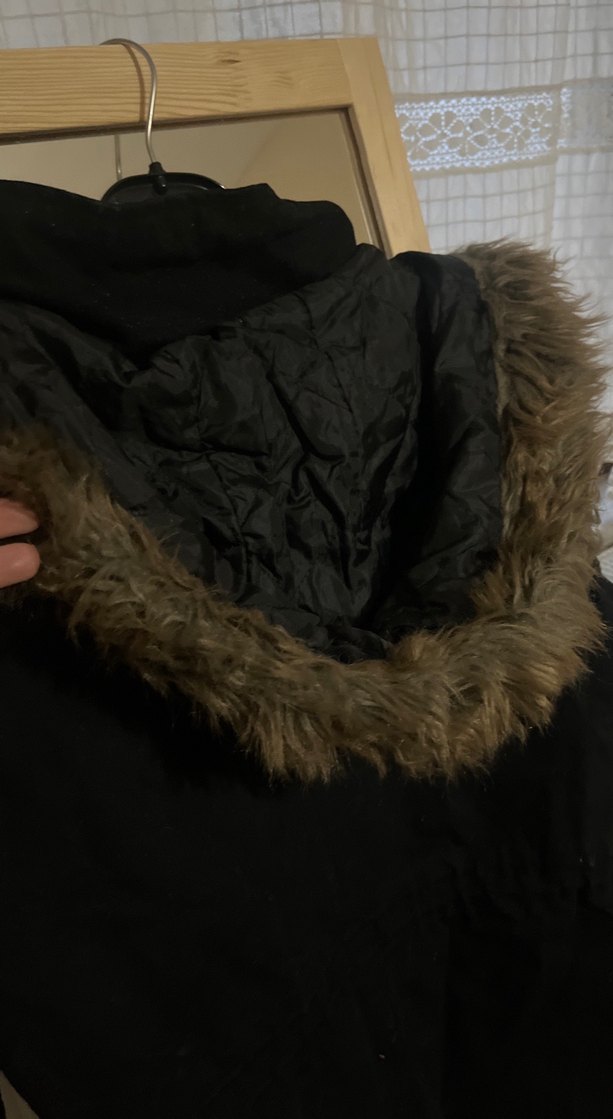 Kürk Detaylı Siyah Midi Kadın Ceket - Görsel 4