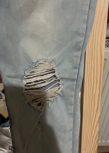 Yırtık Detaylı Normal Boy Kadın Kot Pantolon - Görsel 2