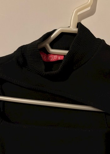 Yüksek Yakalı Siyah Kadın Triko - Görsel 2