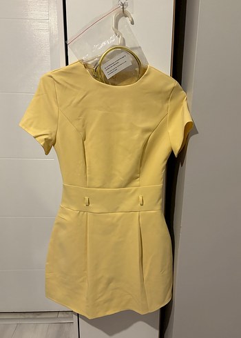 Sarı Midi Kısa Kollu Şortlu Elbise - Görsel 2