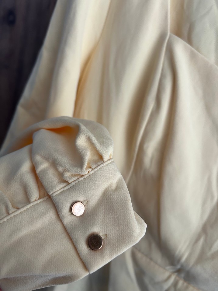 Bej Midi V Yaka Uzun Kollu Keten Elbise - Görsel 2