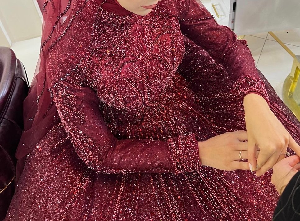 Bordo Boncuk İşlemeli Uzun Kollu Henna Elbise - Görsel 3