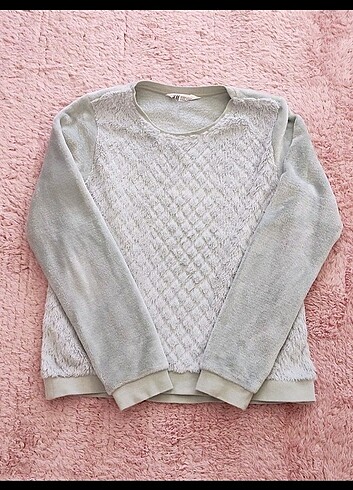 H&M sweatshirt