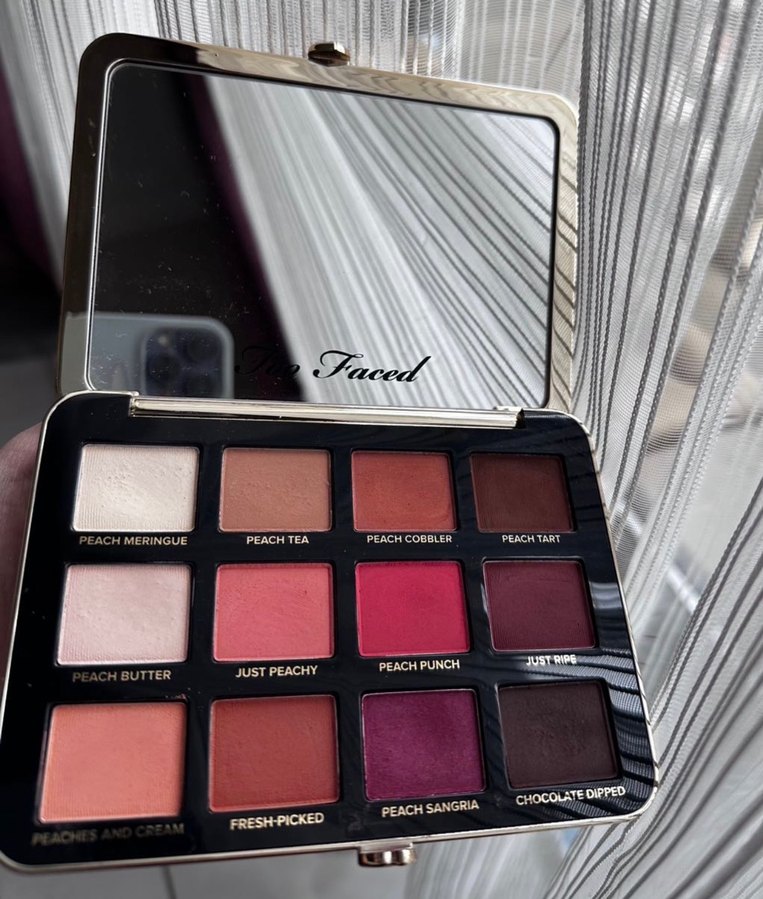 Too Faced Just Peachy Matts Far Paleti - Görsel 2