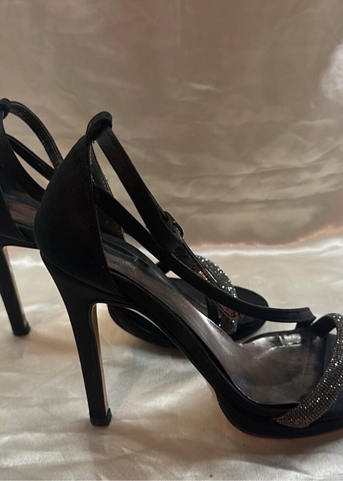 Parıltı detay siyah şık - Görsel 4