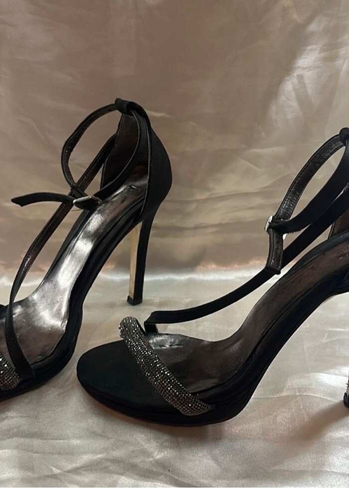 Parıltı detay siyah şık - Görsel 3