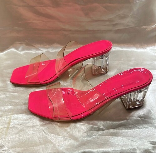 Fosforlu pembe kısa topuk terlik ???????? - Görsel 3