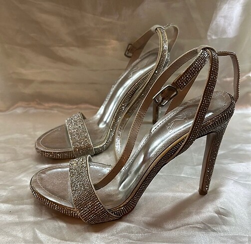 Olay bir duruşu ve ışıltısı var - Görsel 3