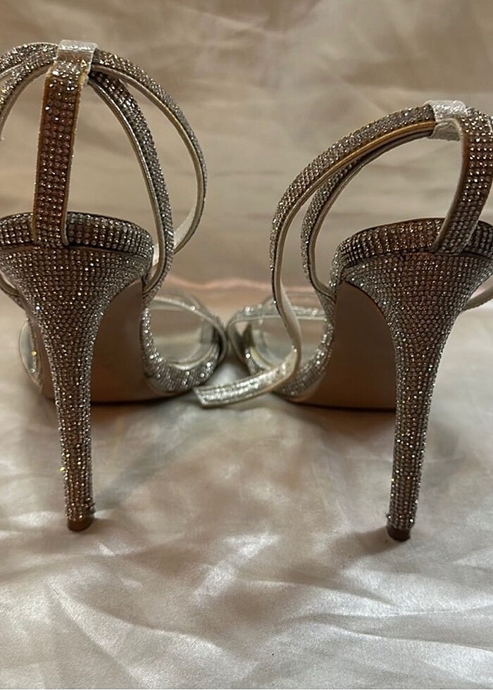 Olay bir duruşu ve ışıltısı var - Görsel 4