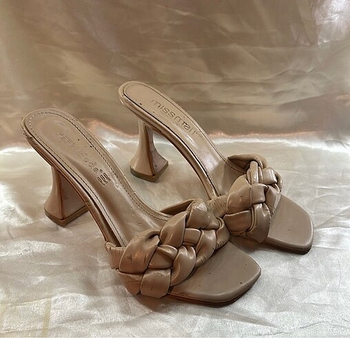 Nude önü açık topuklu terlik - Görsel 2