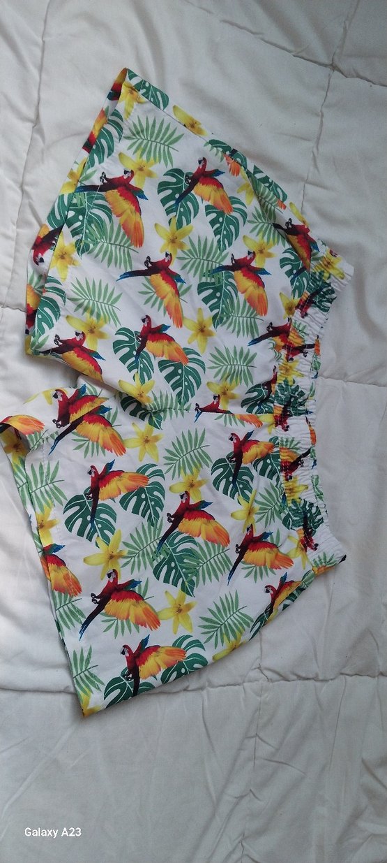 Tropikal Desenli Bayan Şort - Görsel 3