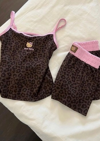 Hello Kitty ürünü