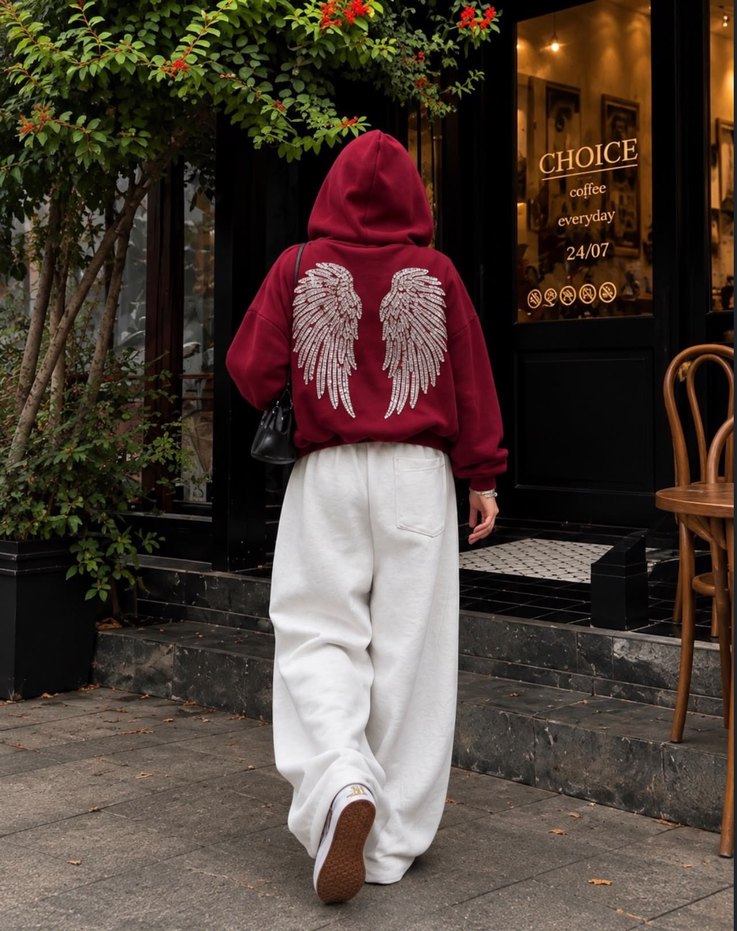 Koyu Lacivert Kanatlı Kapüşonlu Sweatshirt — görsel 2/7