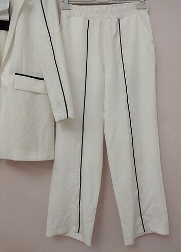 40 Beden beyaz Renk Blazer ceket ikili takım 