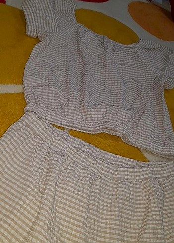 Balon kollu crop ve mini etek takımı - Görsel 2