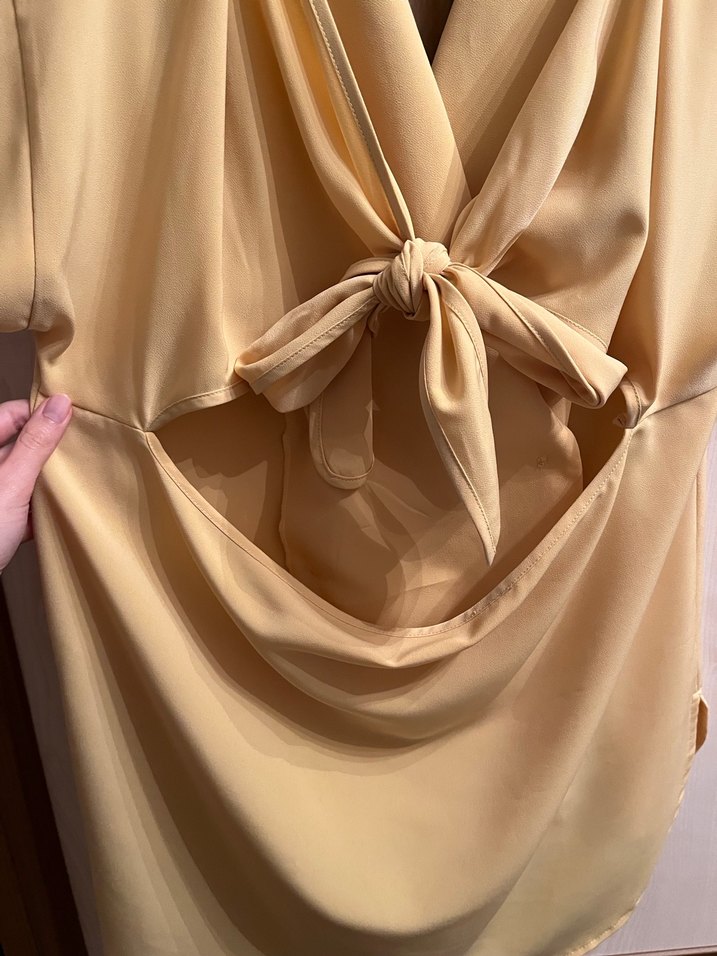 Sarı V Yakalı Kadın Bluz - Görsel 4