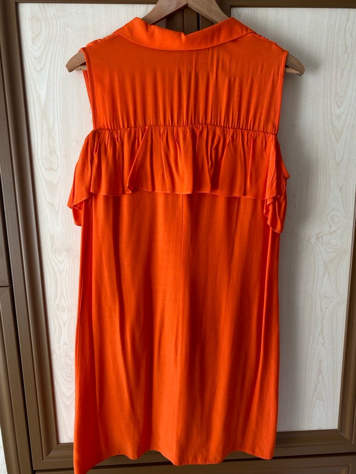 Turuncu Kolsuz Fırfırlı Elbise - Görsel 2