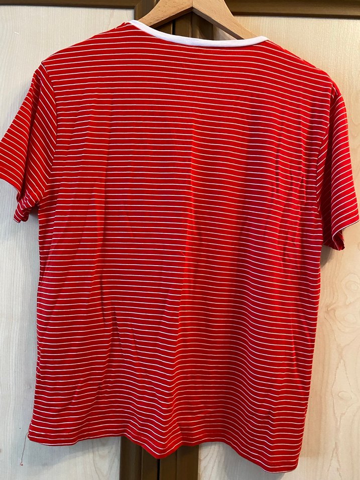 Kırmızı Çizgili Kadın Tişört - Görsel 2