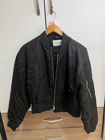 Calvin Klein Bomber Mont