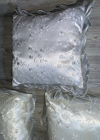 Bebek için altın yastığı - Görsel 2